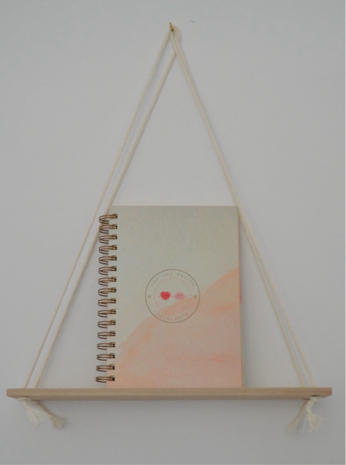 Tapa dura duradera: protege tus notas y dibujos, manteniendo un aspecto cuidado incluso después de un uso prolongado.