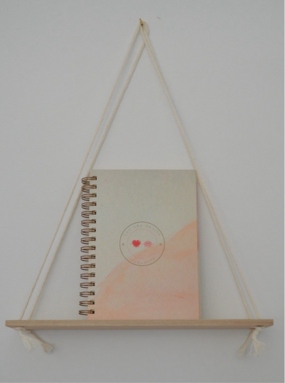 Tapa dura duradera: protege tus notas y dibujos, manteniendo un aspecto cuidado incluso después de un uso prolongado.